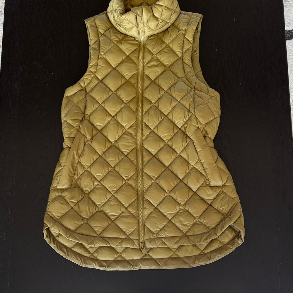 Athleta Quilted Diamond-Pattern Vest in Olive